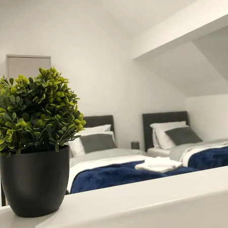 10Min To City - Free Parking - Private Studio - Contractor Friendly Manchester Exterior photo