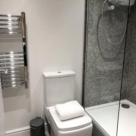 10Min To City - Free Parking - Private Studio - Contractor Friendly Manchester Exterior photo