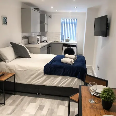 10Min To City - Free Parking - Private Studio - Contractor Friendly Manchester Exterior photo
