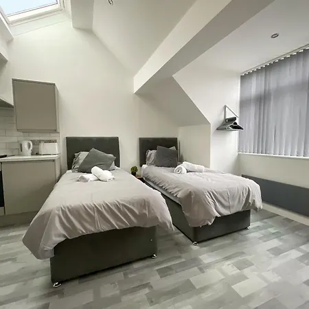 10Min To City - Free Parking - Private Studio - Contractor Friendly Manchester Exterior photo